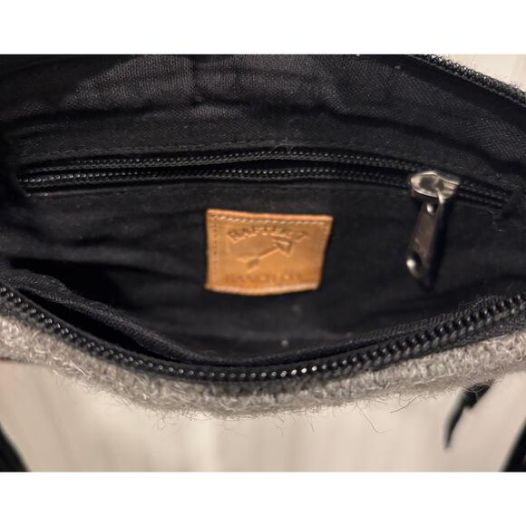 Rafter T Ranch Crossbody Wristlet Bag Cross Body Purse Fringe EUC - Picture 4 of 4